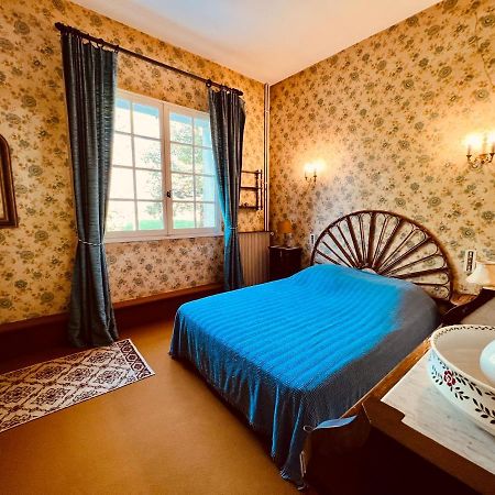 Maison Lomprere Fichous-Riumayou Eksteriør billede