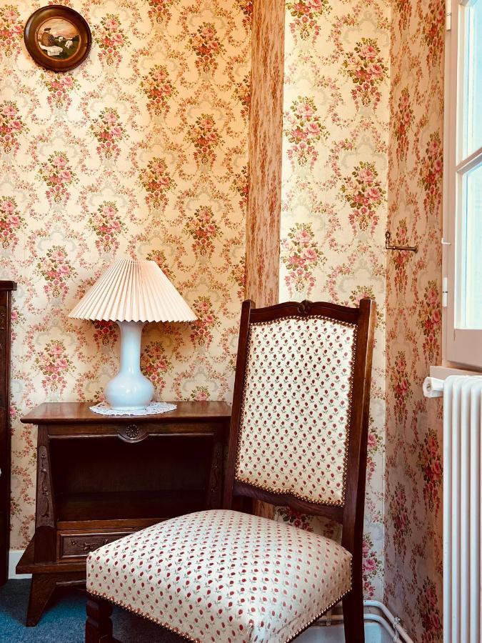 Maison Lomprere Fichous-Riumayou Eksteriør billede