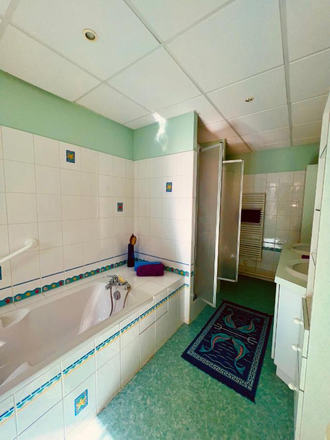 Maison Lomprere Fichous-Riumayou Eksteriør billede